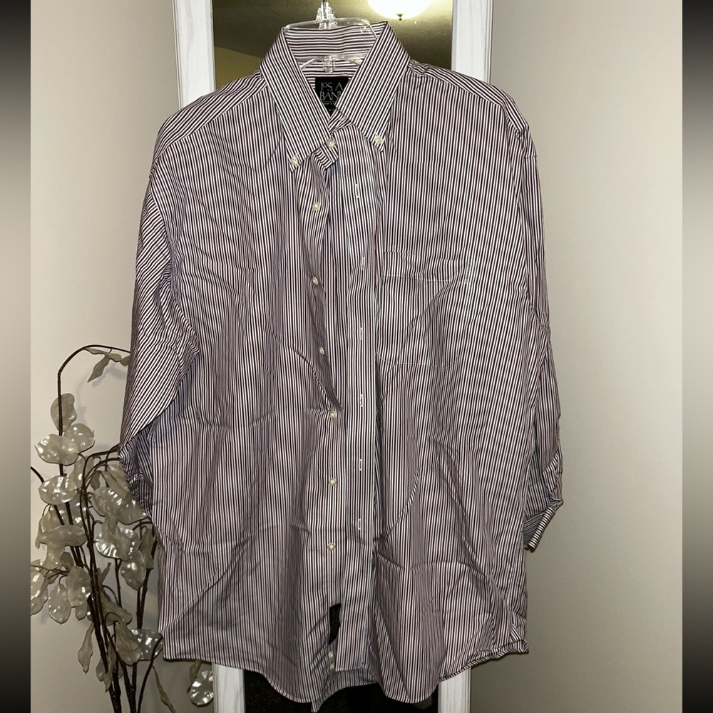 Jos. A. Bank Men's Striped Button Down Shirt